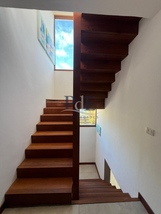 Manantiales casa de 4 dorm y 4 baños a 200 mts del Mar. - Imagen 26