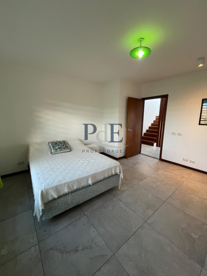 Manantiales casa de 4 dorm y 4 baños a 200 mts del Mar. - Imagen 34