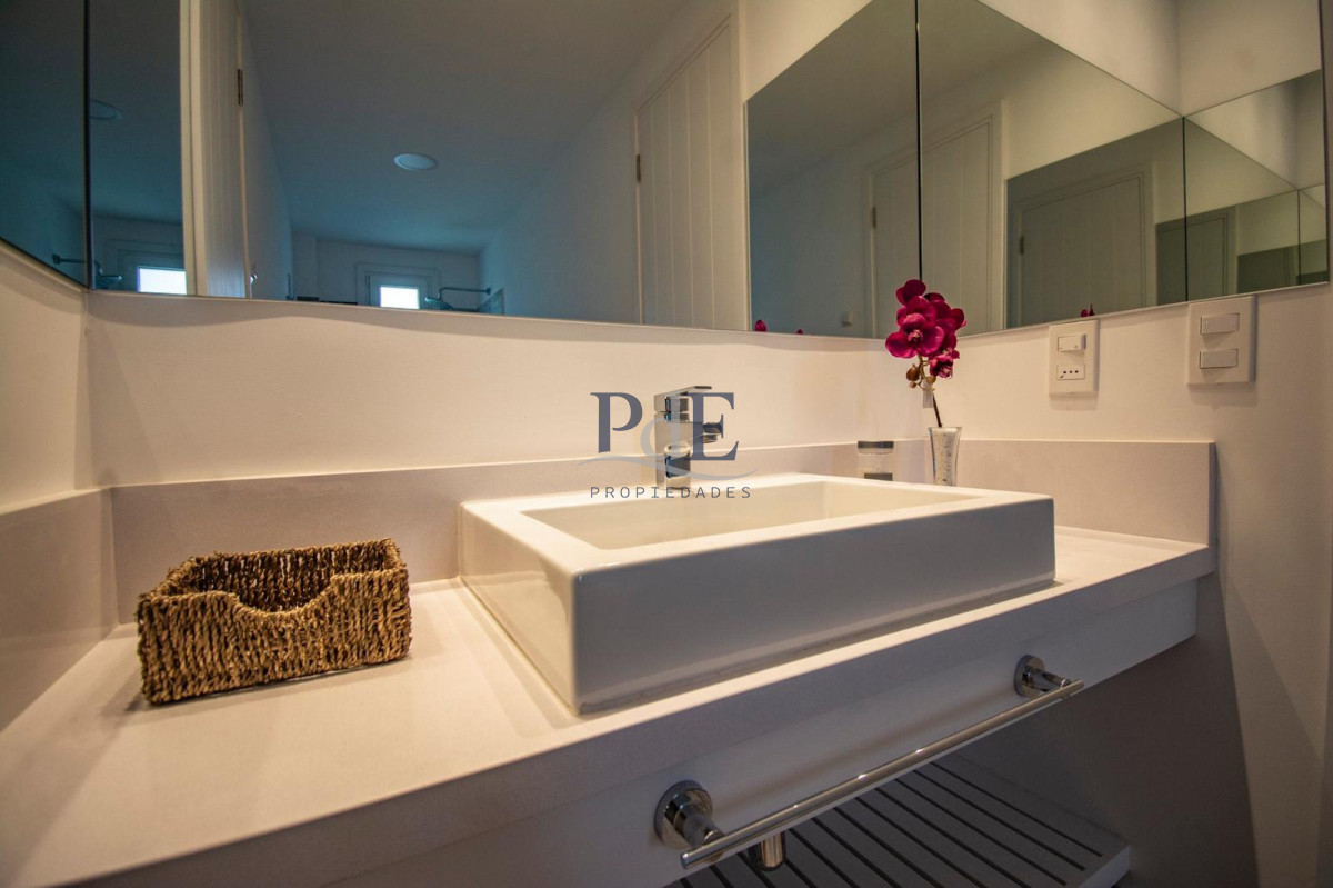 EXCELENTE CASA !!!!! - Imagen 12