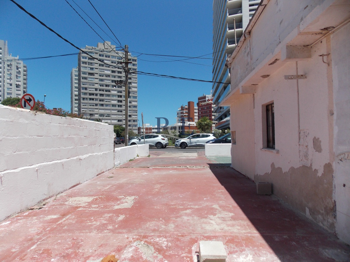 Propiedad con Potencial Comercial en la Parada 2. Punta del Este. - Imagen 6