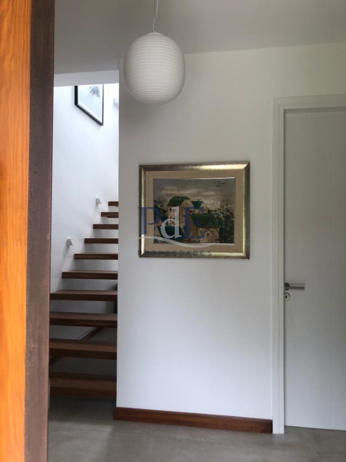 EXCELENTE CASA !!!!! - Imagen 13