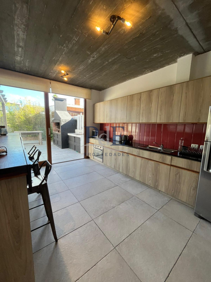 Manantiales casa de 4 dorm y 4 baños a 200 mts del Mar. - Imagen 16