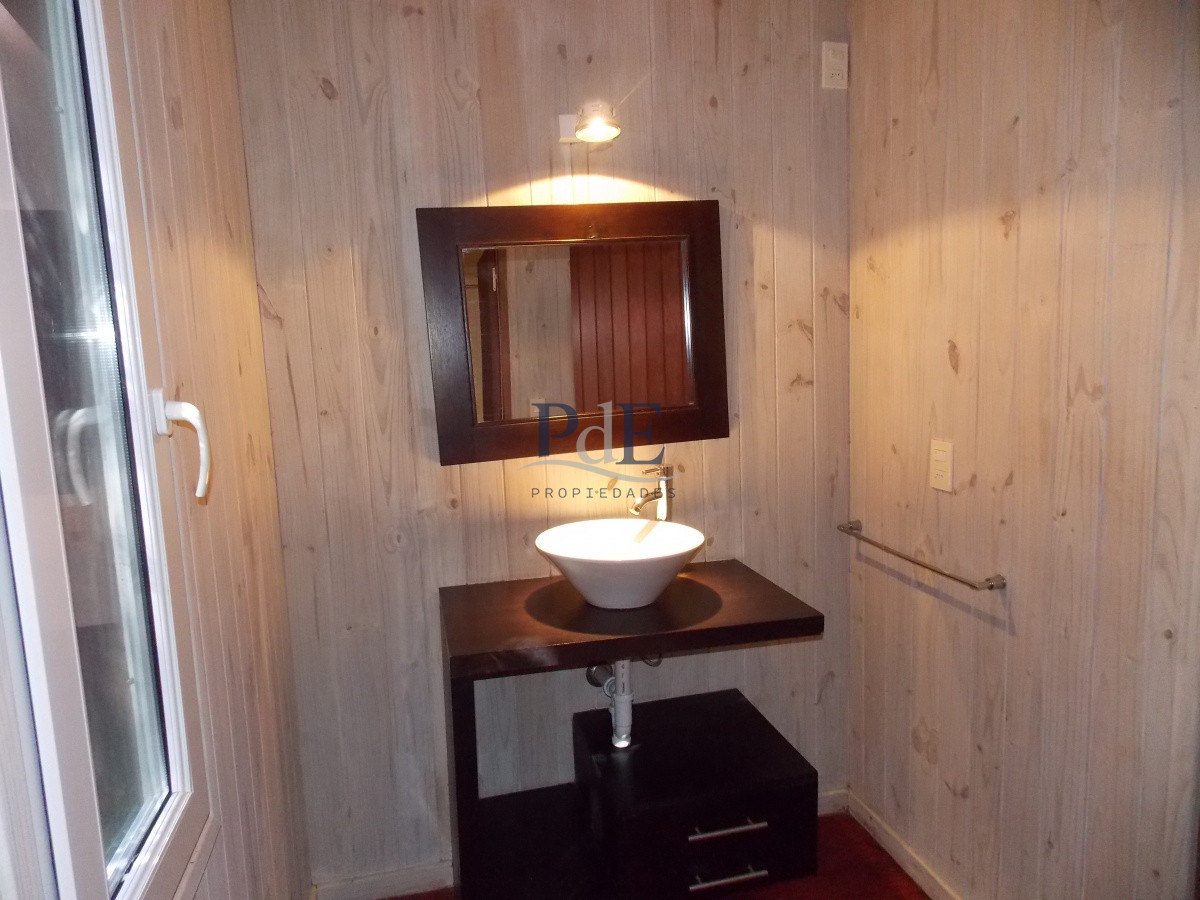 MUY BUENA CASA UBICADA EN EL CORAZÓN DEL BARRIO DEL GOLF - Imagen 51