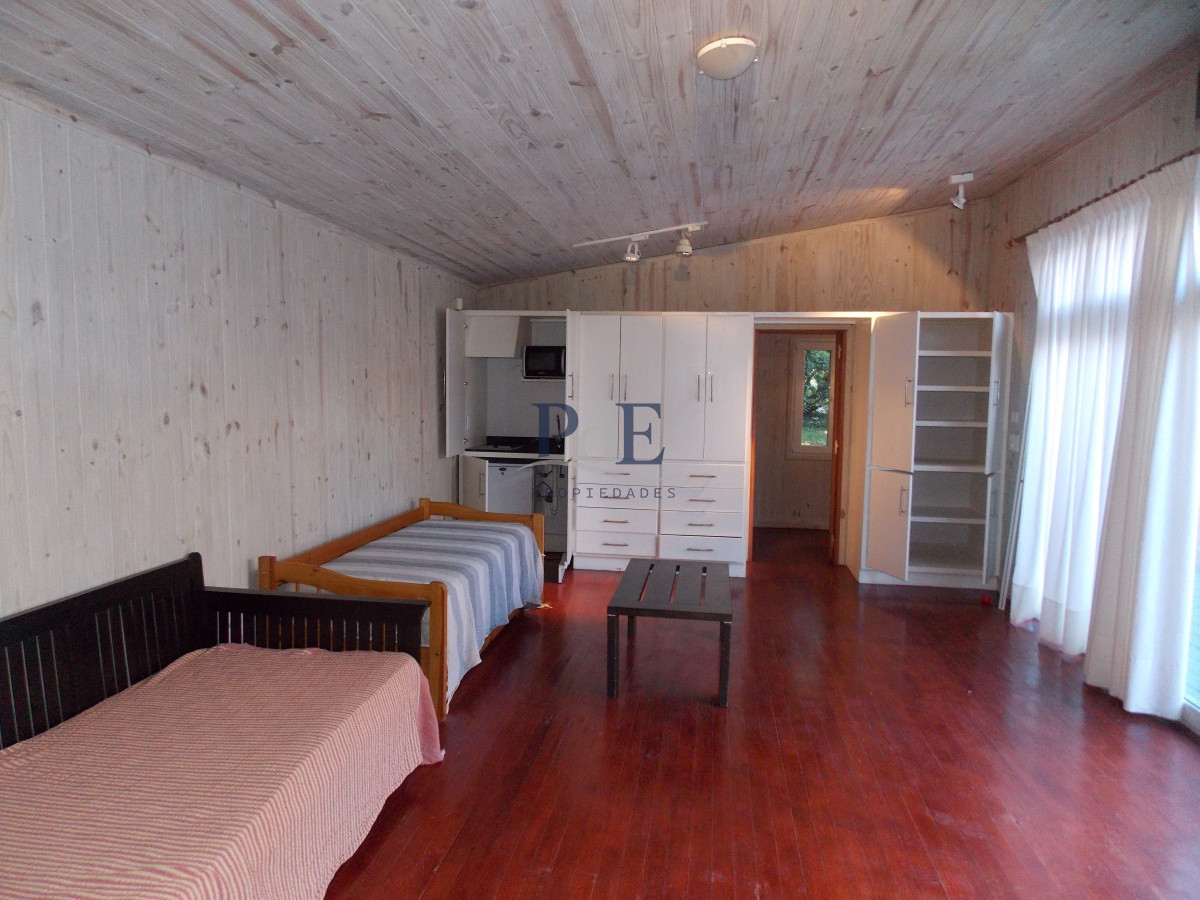 MUY BUENA CASA UBICADA EN EL CORAZÓN DEL BARRIO DEL GOLF - Imagen 49