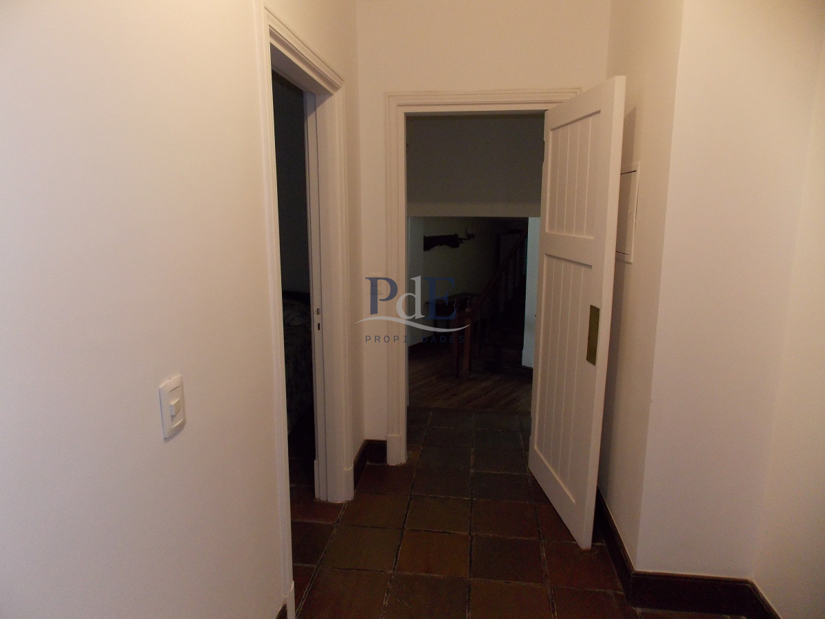 MUY BUENA CASA UBICADA EN EL CORAZÓN DEL BARRIO DEL GOLF - Imagen 21