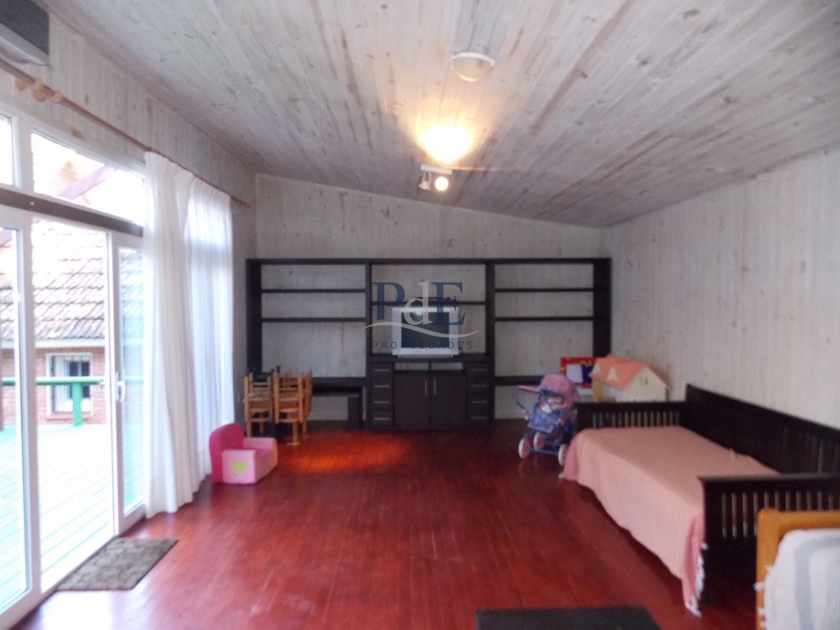 MUY BUENA CASA UBICADA EN EL CORAZÓN DEL BARRIO DEL GOLF - Imagen 48