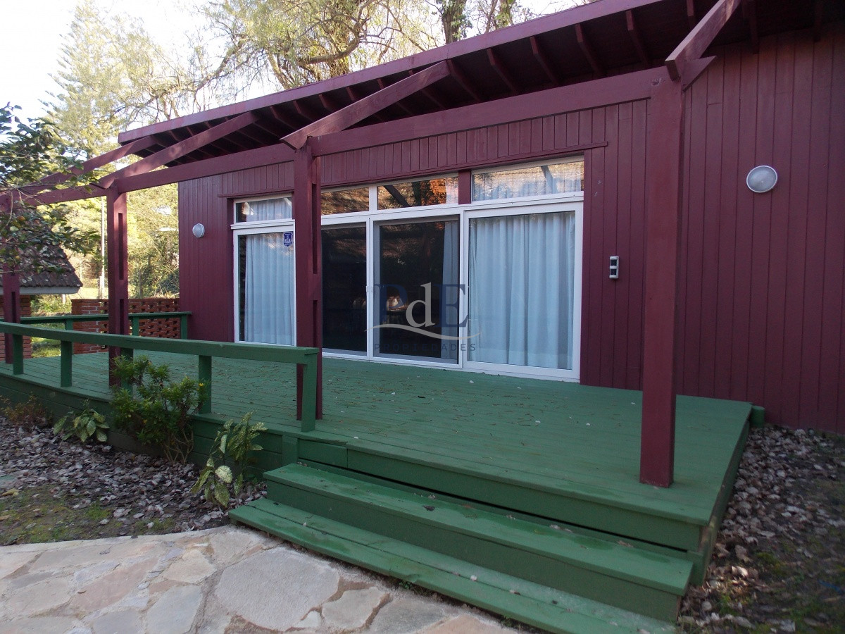 MUY BUENA CASA UBICADA EN EL CORAZÓN DEL BARRIO DEL GOLF - Imagen 47