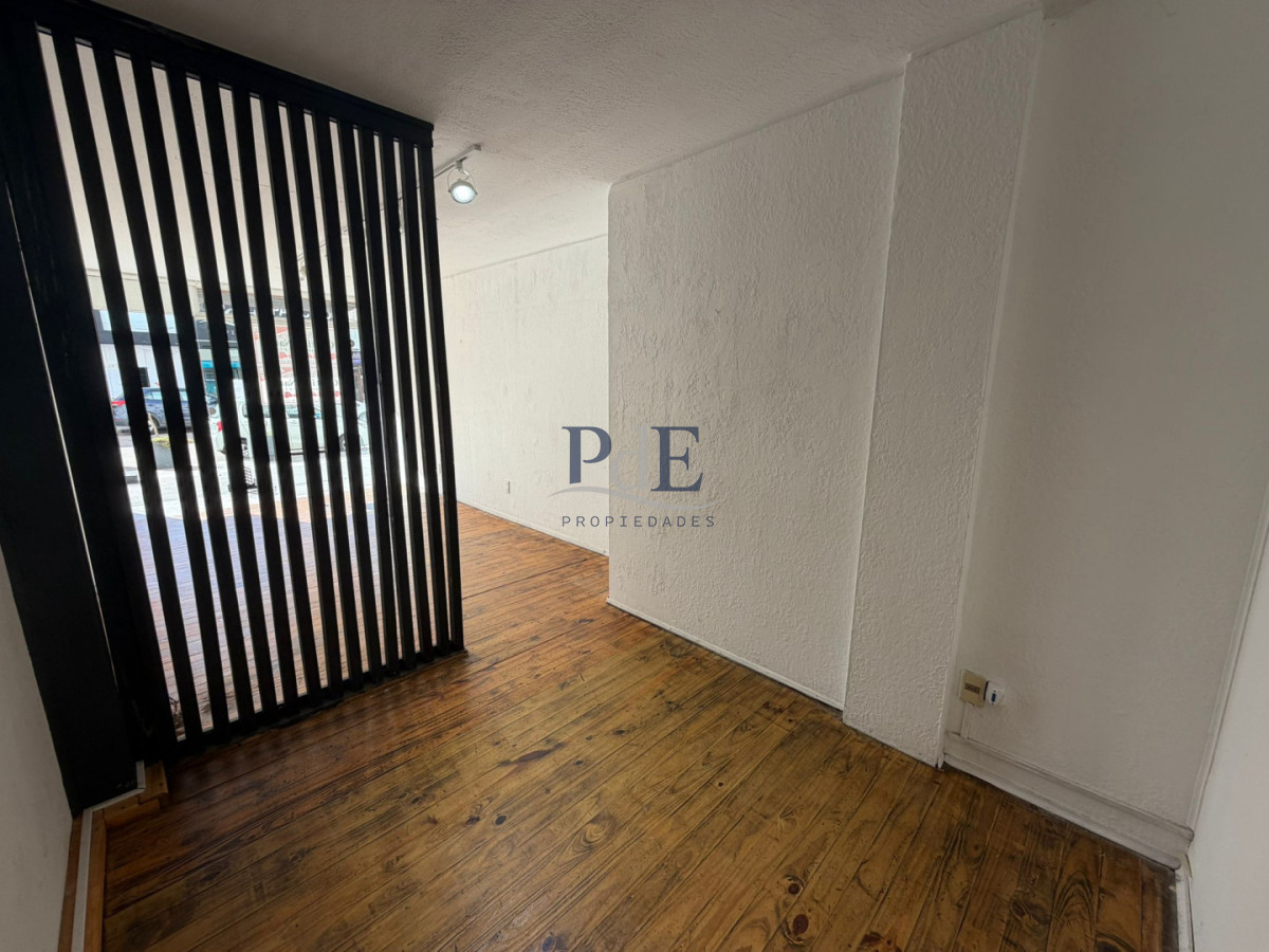 Local Comercial en venta o alquiler en plena Península!! - Imagen 6