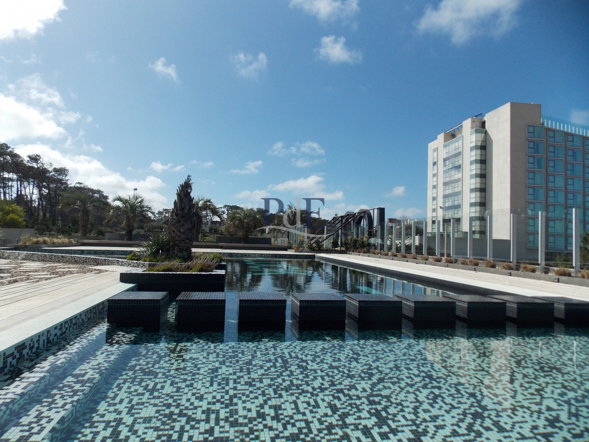 Apartamento en primera línea en Playa Brava - Imagen 37