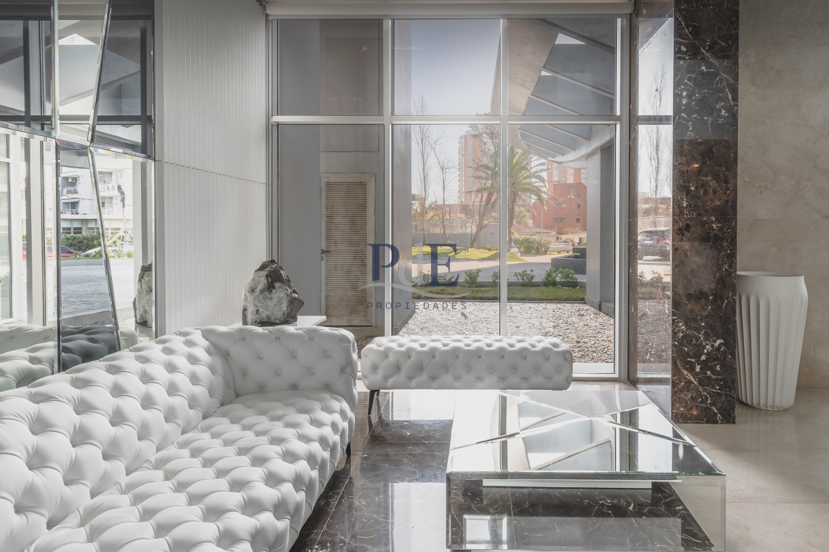 Apartamento en venta | Torre de categoría, Playa Mansa - Imagen 23