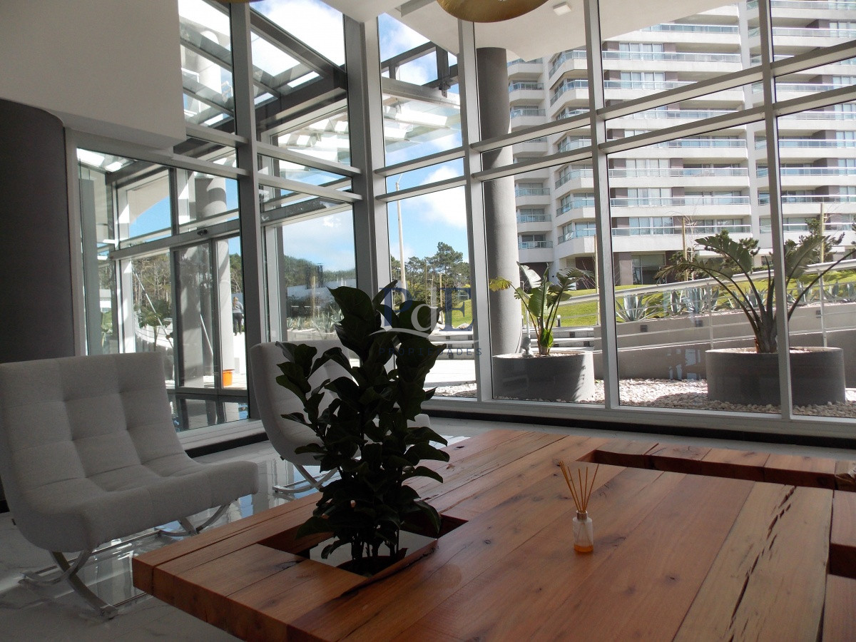 Apartamento en primera línea en Playa Brava - Imagen 32
