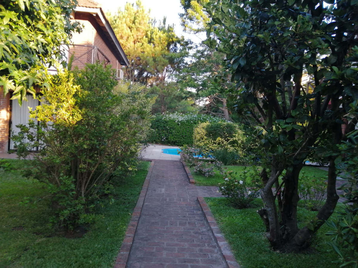 Apartamento ID.83 - IMPERDIBLE!!! C PARRILLERO PROPIO DUPLEX TIPO CASA ZONA CANTEGRIL