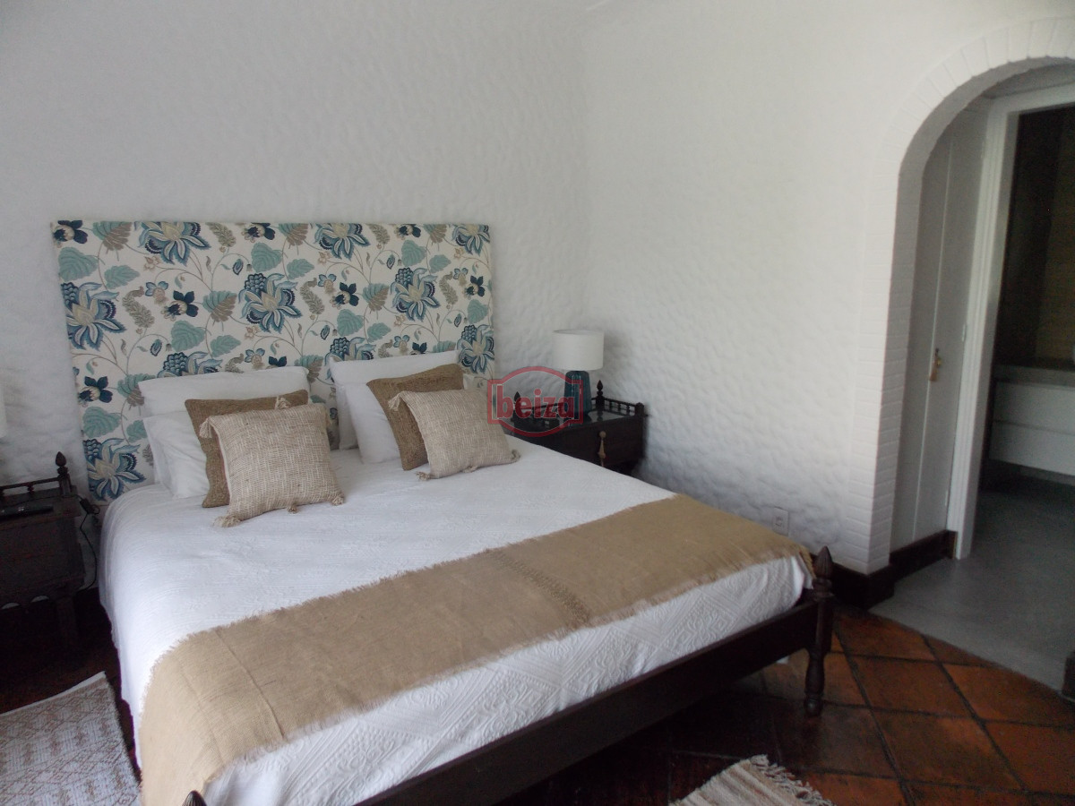 Casa ID.166906/Casas-en-Venta--Beiza-Propiedades - Importante casa a metros de la playa Mansa.