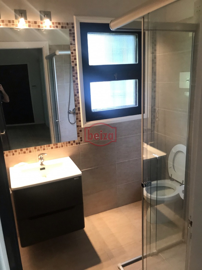 Casa ID.166906/Casas-en-Venta--Beiza-Propiedades - Importante casa a metros de la playa Mansa.