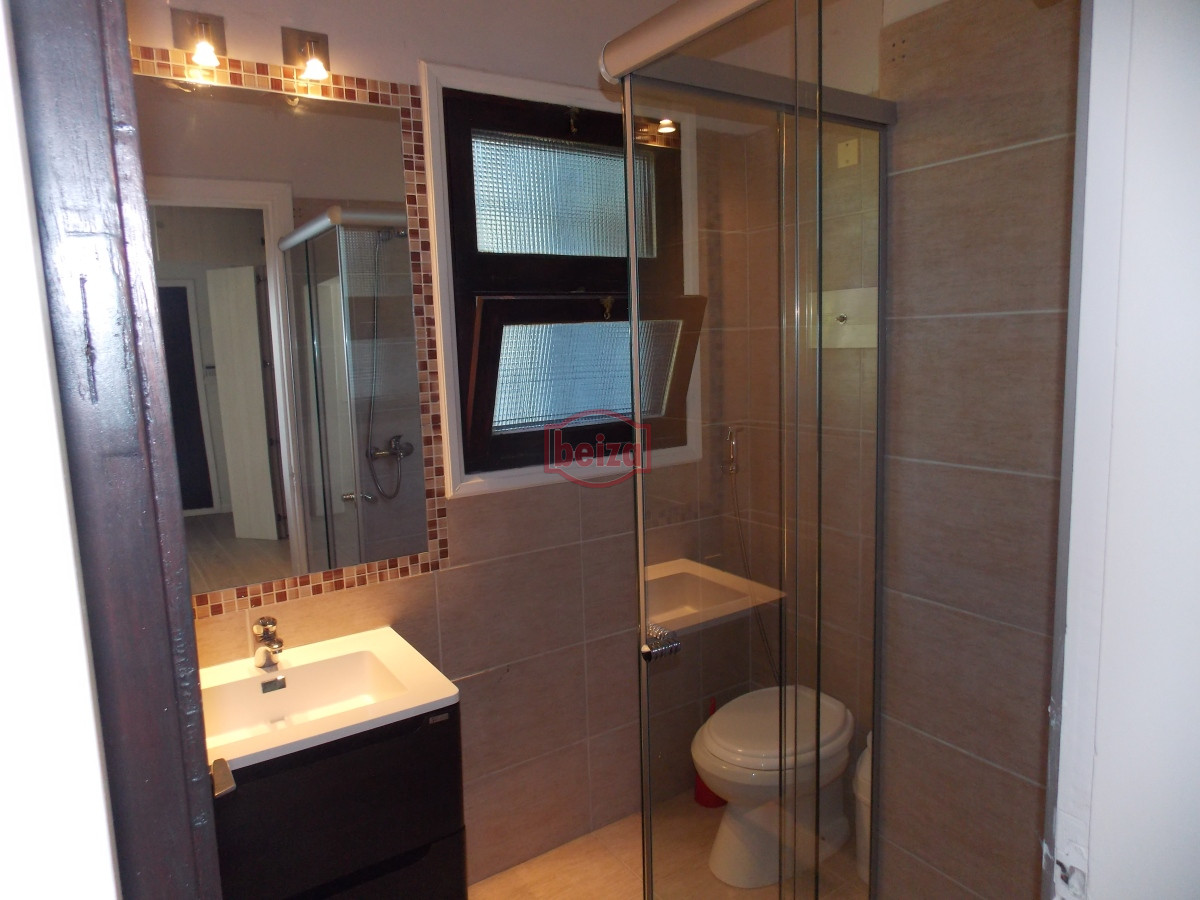 Casa ID.166906/Casas-en-Venta--Beiza-Propiedades - Importante casa a metros de la playa Mansa.