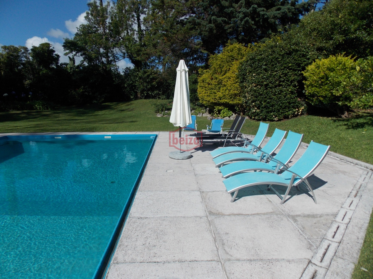 Casa ID.166906/Casas-en-Venta--Beiza-Propiedades - Importante casa a metros de la playa Mansa.