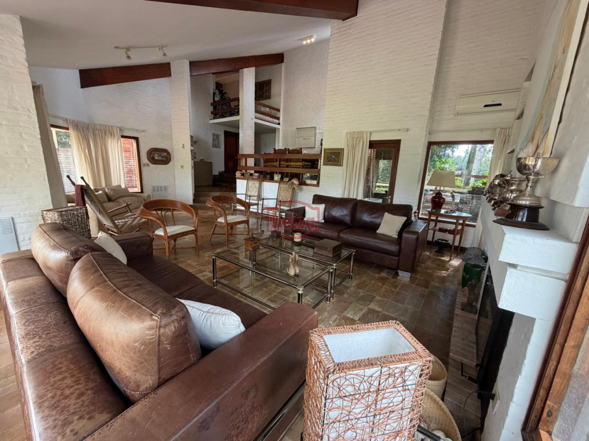 Casa ID.167093 - EN SAN RAFAEL A POCAS CUADRAS DEL MAR