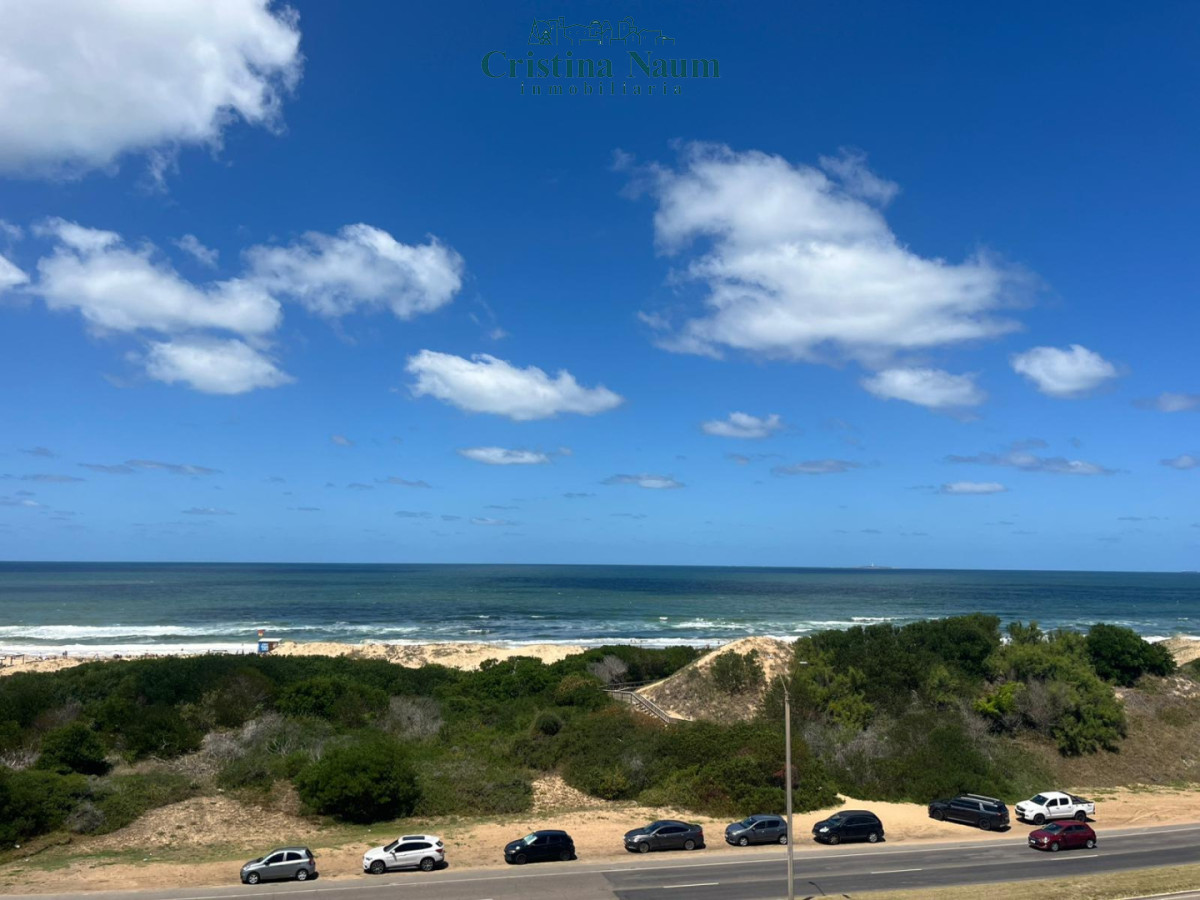 EXCELENTE APTO EN BRAVA  CON VISTA , PARRILLERO PROPIO - CNI15281A