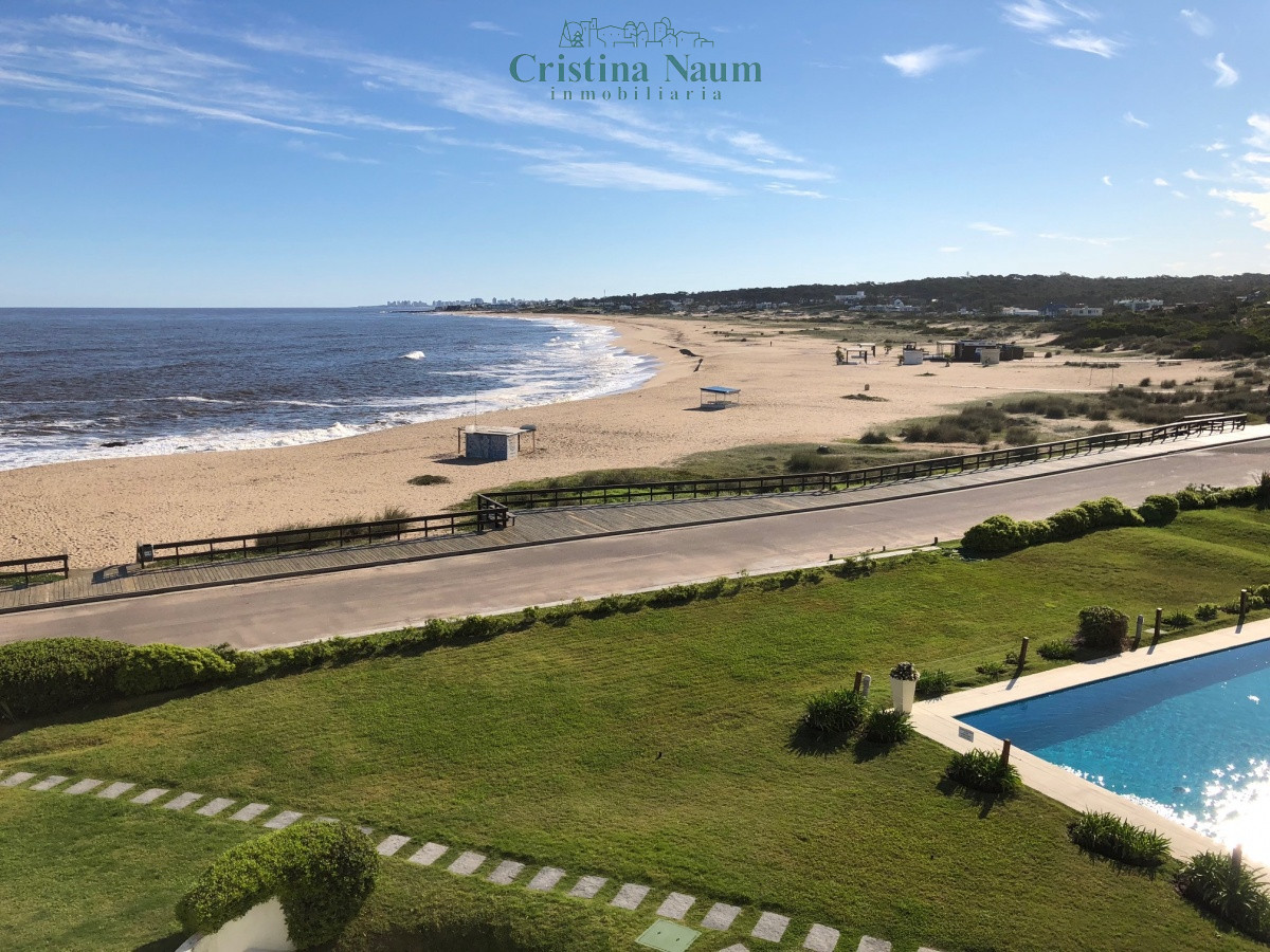 Excelente apartamento en Manantiales Pent House - CNI36877A