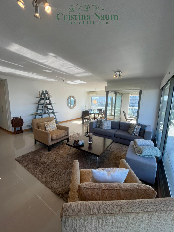 Brava - GoPunta - Portal Inmobiliario de Punta del Este - Maldonado
