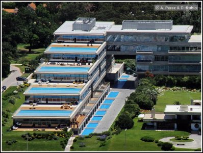 EDIFICIO DE LUJO FRENTE AL MAR