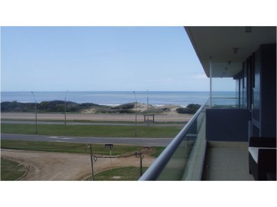 BRAVA .... frente al mar... con servicios 