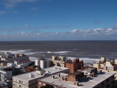 CLÁSICA TORRE EN PENÍNSULA CON VISTA DE TODOS LOS AMBIENTES