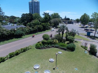 APARTAMENTO EN ROOSEVELT , RECICLADO