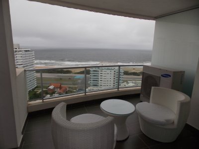 BRAVA . WIND TOWER piso alto