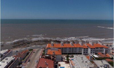 En Peninsula, con vista a brava y parrillero propio