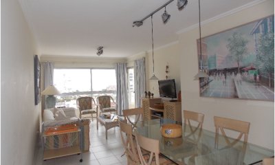 Apartamento en Brava, 3 dormitorios *