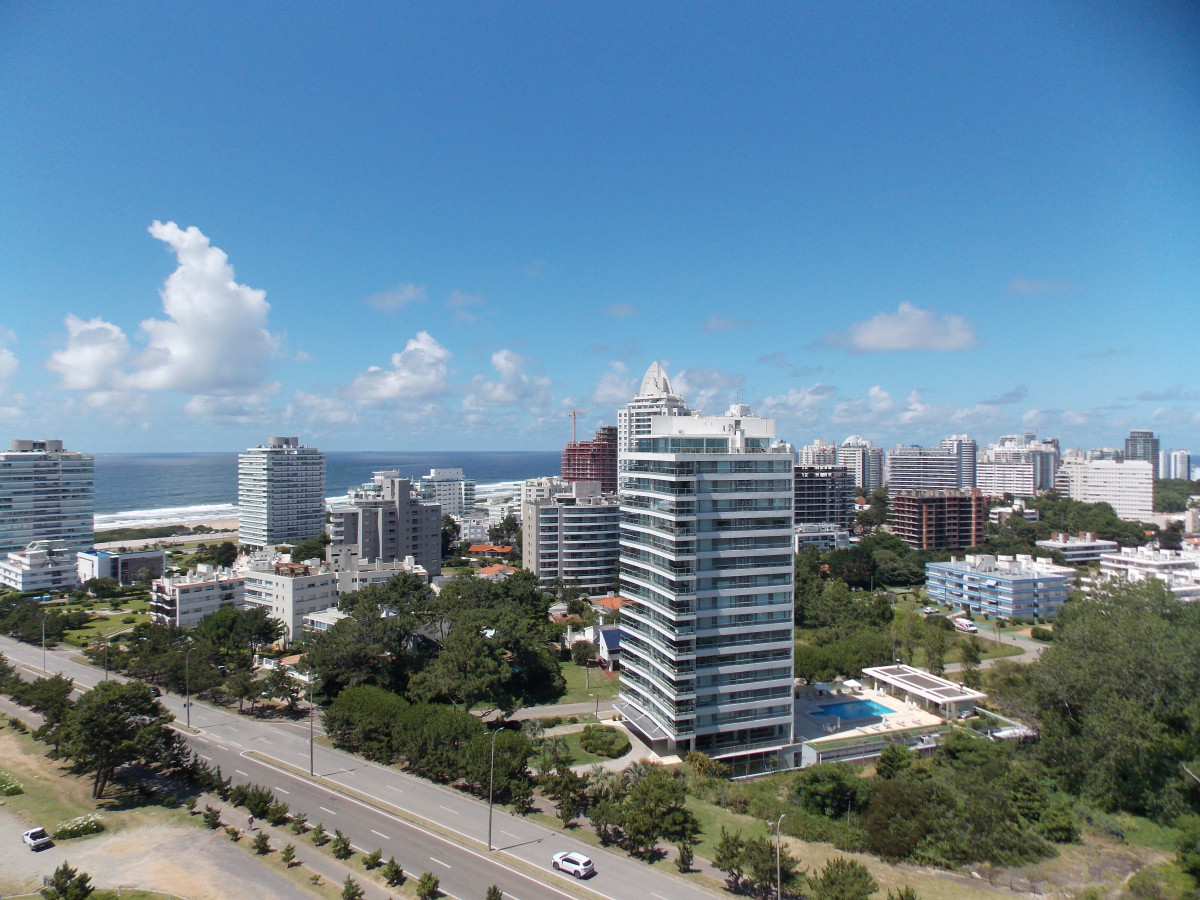 Brava - Torre ONE I - Piso alto