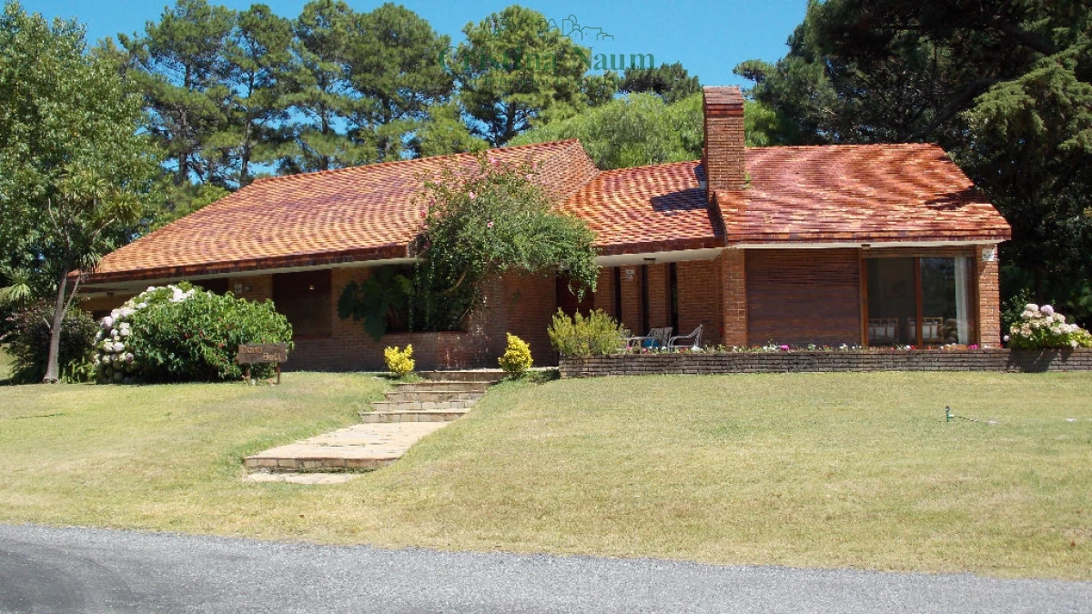 CASA PRÓXIMA AL SHOPPING  EN SAN RAFAEL A reciclar - CNI17463C