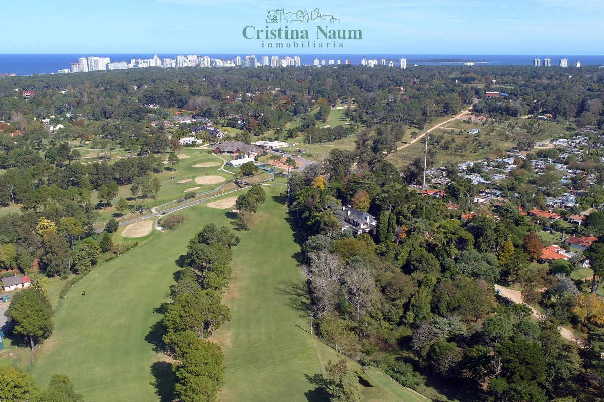 Golf - GoPunta - Portal Inmobiliario de Punta del Este - Maldonado