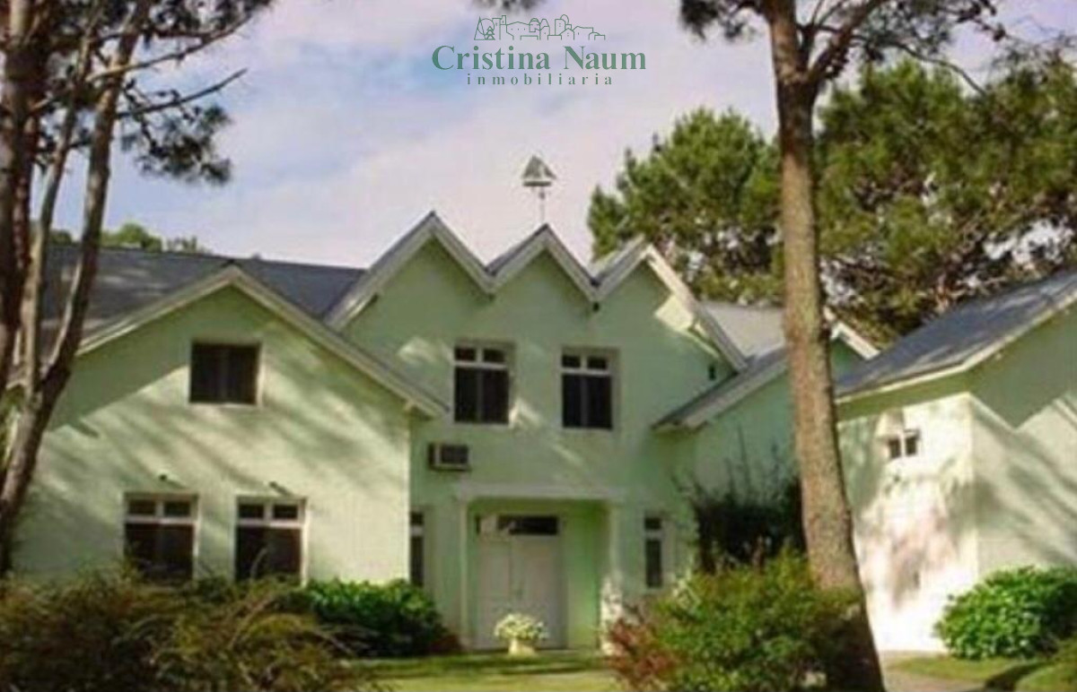 Excelente casa en Laguna Blanca  - CNI35415C