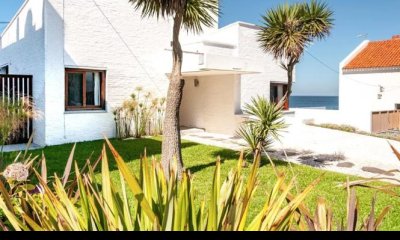 CASA EN PENINSULA FRENTE AL MAR