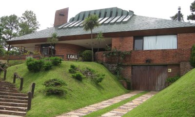 Excelente casa en Cantegril de 5 dormitorios