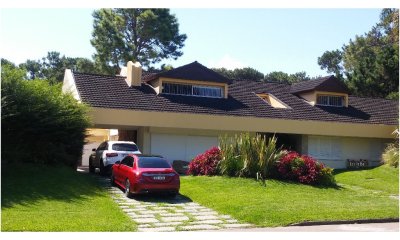 MUY BUENA CASA EN LA MANSA
