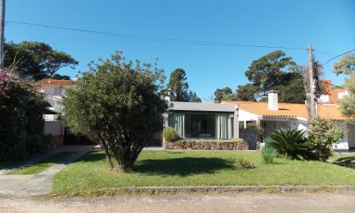 ATENCION CASA EN MANSA A PASOS DE LA RAMBLA