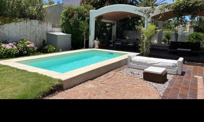 Casa en la zona del Faro, solida construccion
