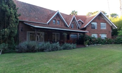 IMPORTANTE CASA EN EL GOLF