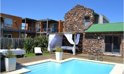 Espectacular casa en Punta Piedras