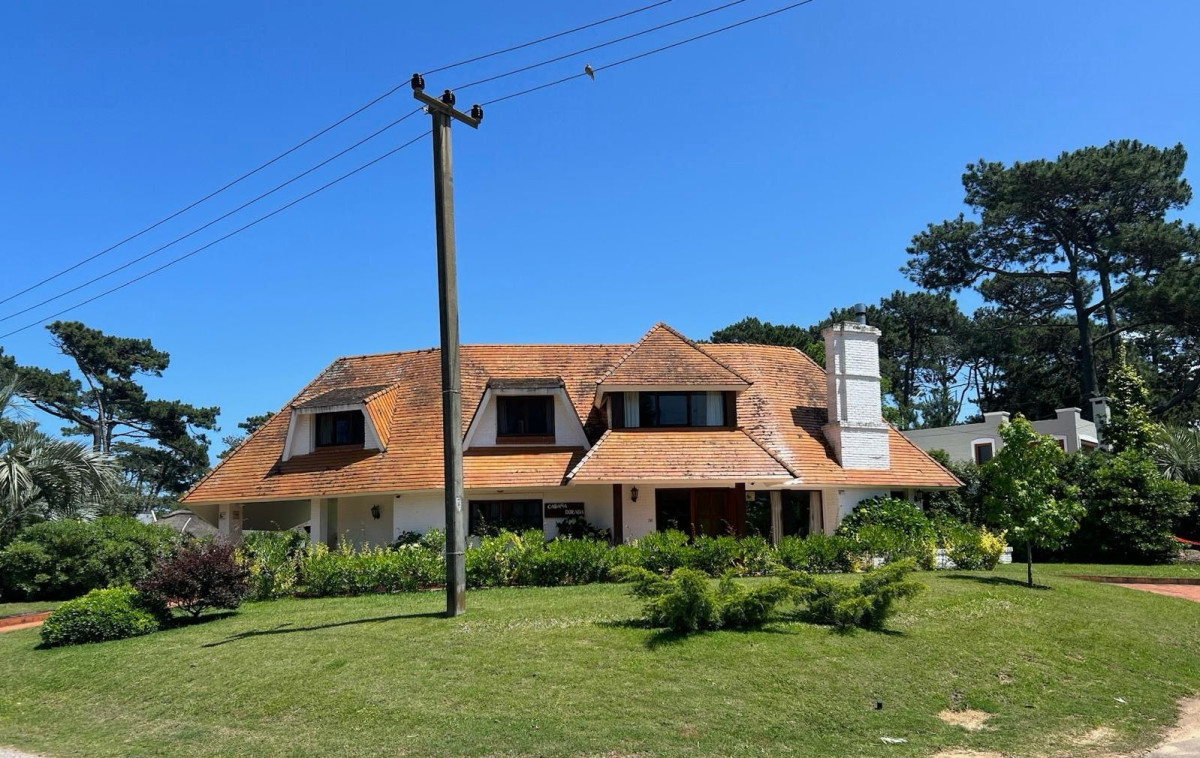 Muy linda casa a 100 mts. del mar