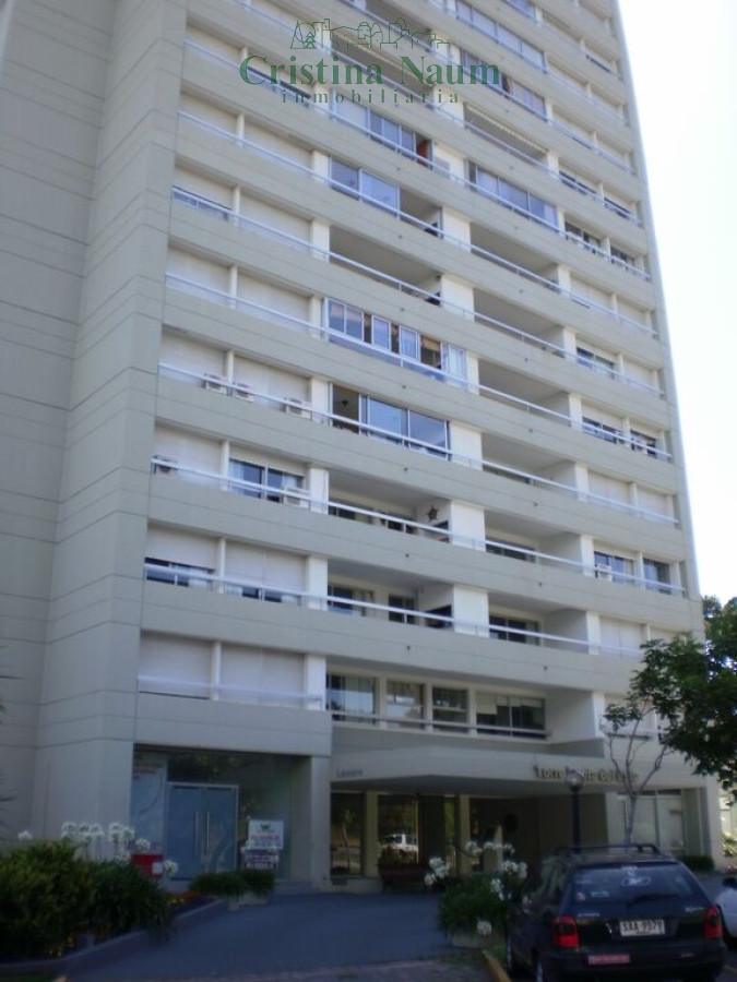 LOCAL EN ROOSEVELT  PARADA 15 - CNI19326L