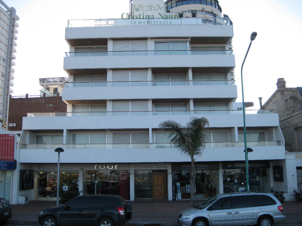 Excelente local sobre Gorlero - CNI19207L