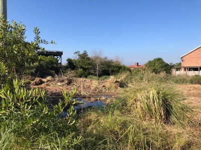 ULTIMOS EXCELENTES LOTES EN EL CHORRO