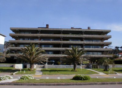 MUY BUEN APARTAMENTO FRENTE AL MAR