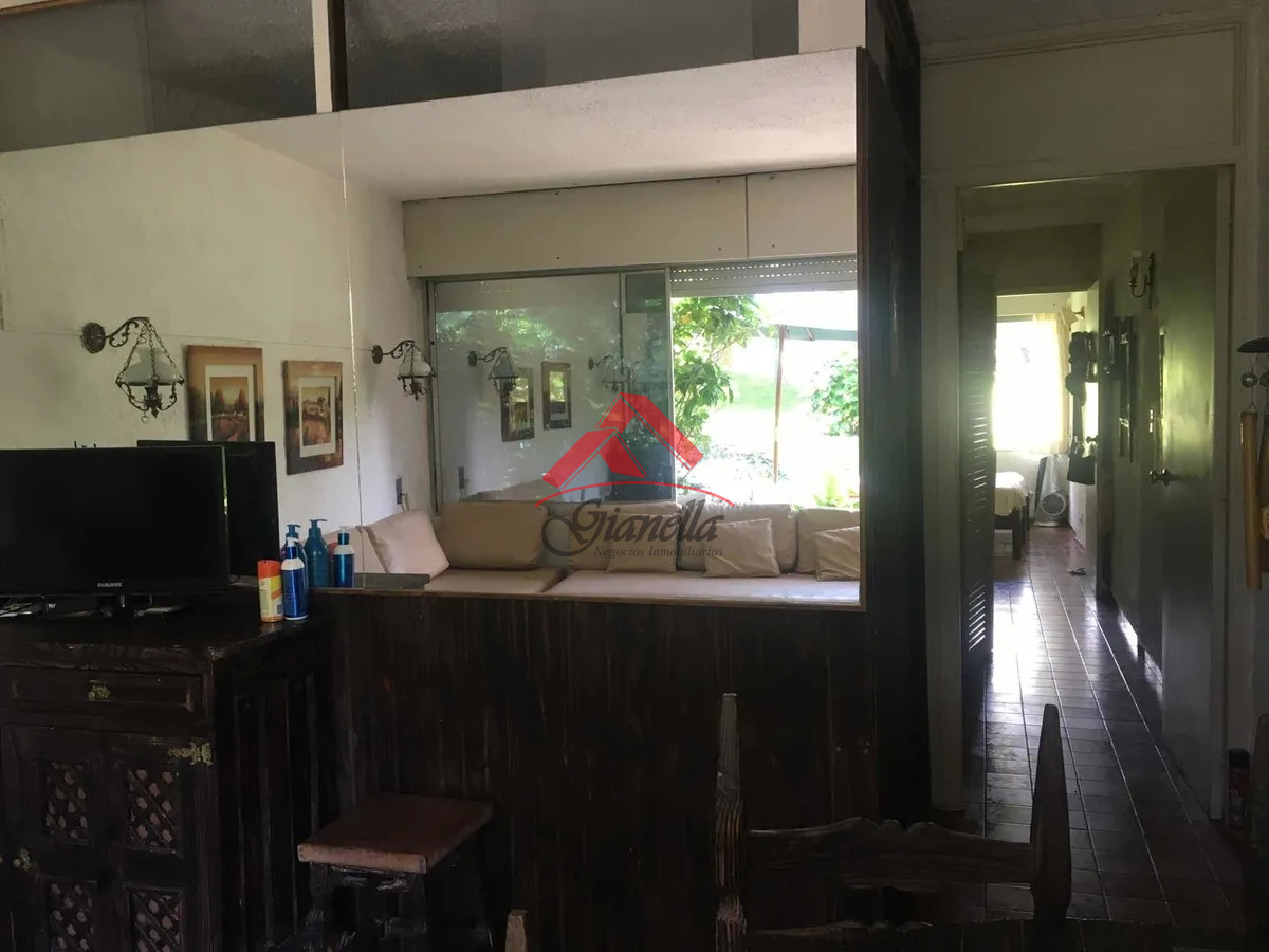 Apartamento ID.2146 - Venta de Apartamento en Punta del Este, Mansa a pocas cuadras del mar, en complejo con todos los servicios