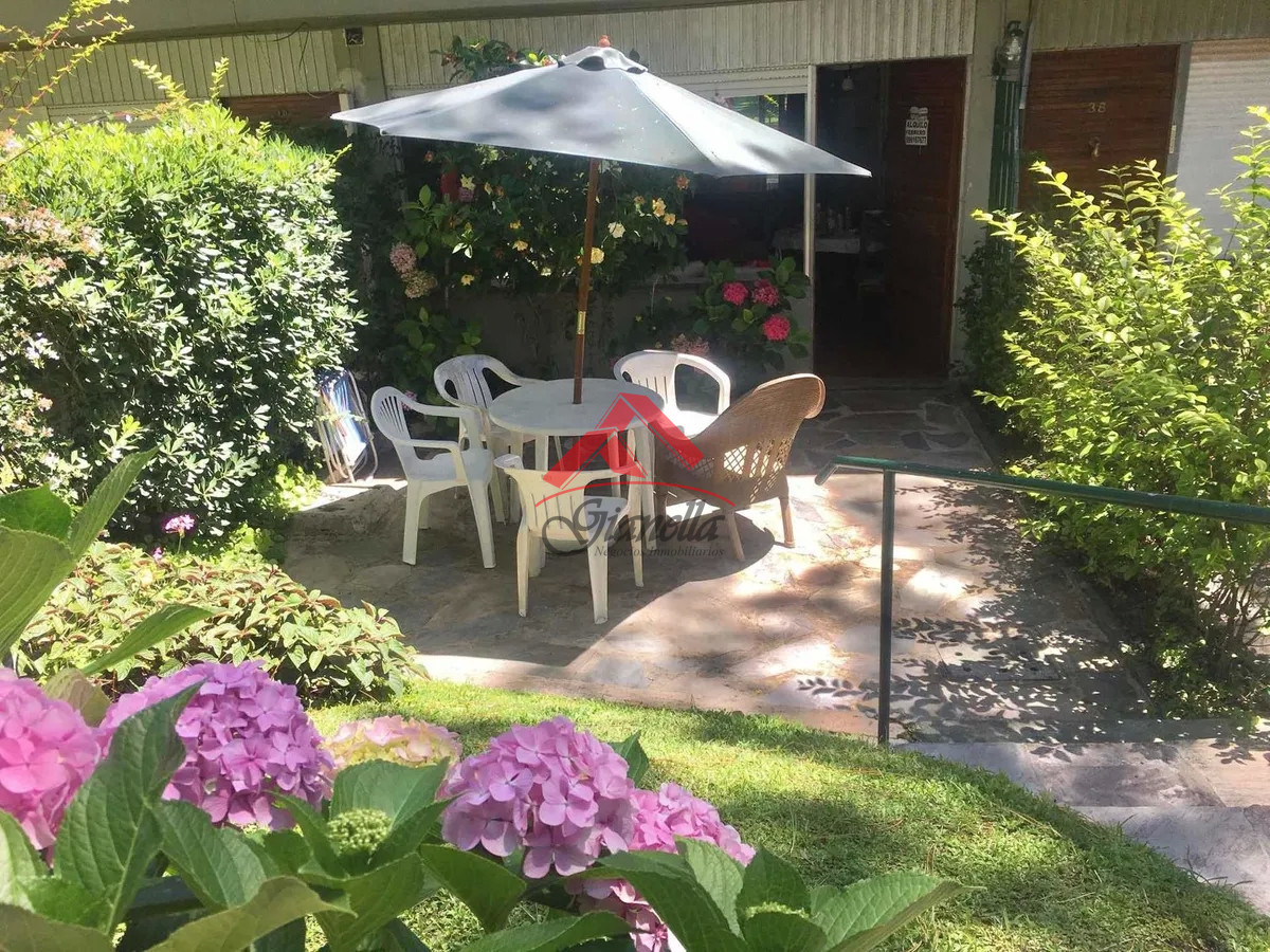 Apartamento ID.2146 - Venta de Apartamento en Punta del Este, Mansa a pocas cuadras del mar, en complejo con todos los servicios