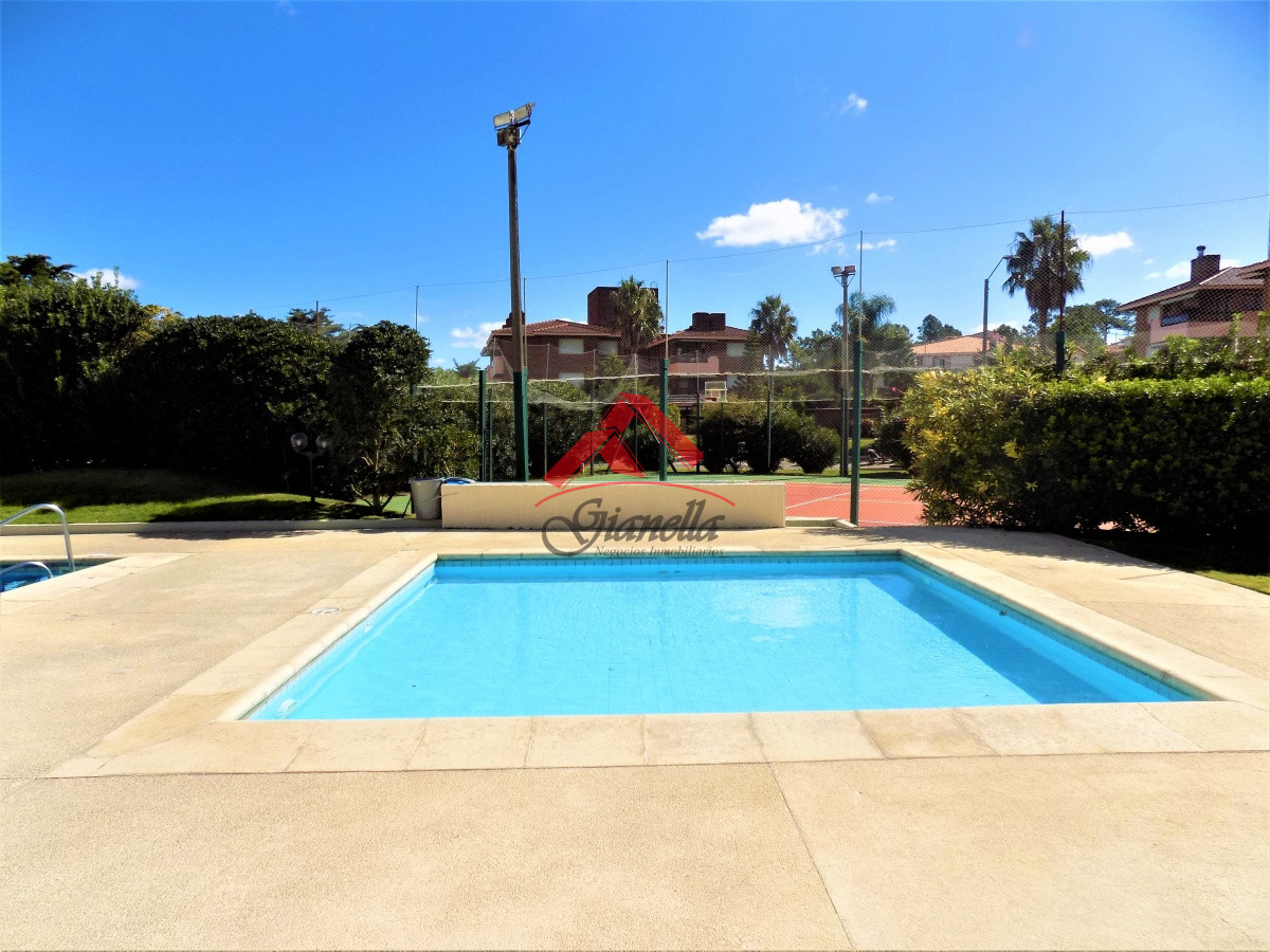 Apartamento ID.2178 - Venta y alquiler INVERNAL Apartamento en zona de playa Mansa - Punta del Este